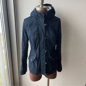 Woman’s Hollister winter/fall navy jacket with flannel lining size S.